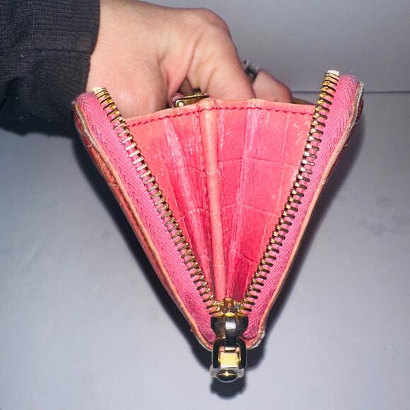 Miu Miu Pink Croc Embossed Leather Zip Around Wallet Authentic - Picture 12 of 13